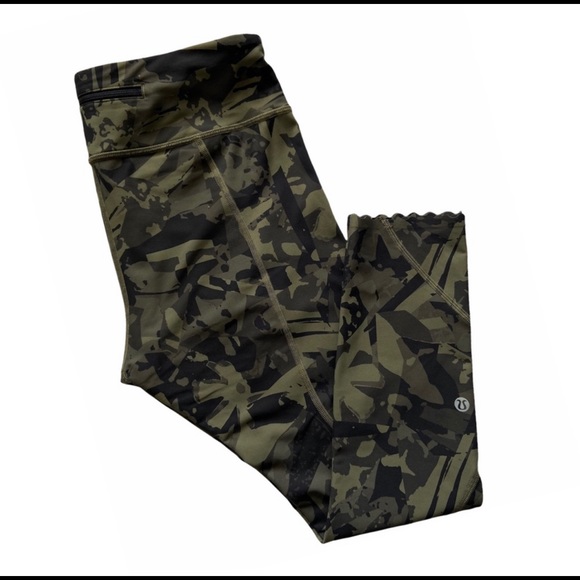 Lululemon RARE Tight StuffLeggings - Picture 6 of 13